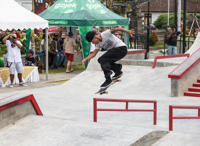 Master Samphaoklang - BS 270 lipslide