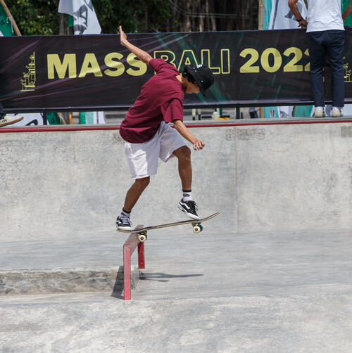 Konwit Ketkaeo - FS bluntslide