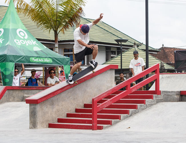 James Noppakorn - SS crooked grind