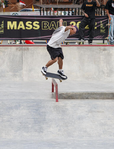 James Noppakorn - BS lipslide