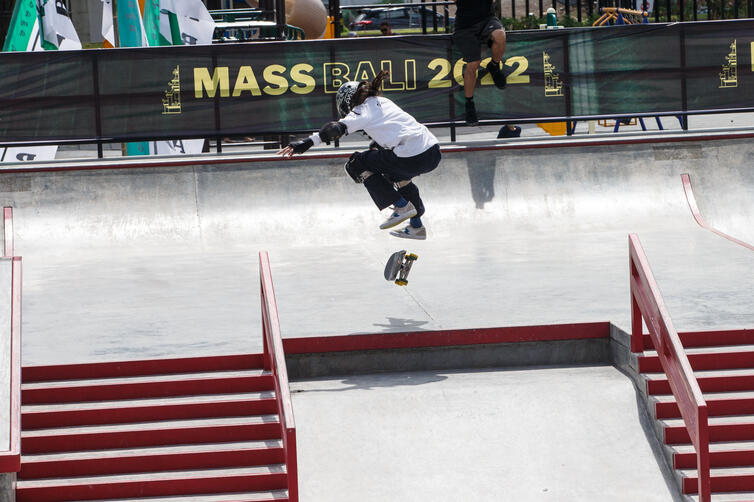 Kyora Allaryce Tunggaldaja - Kickflip