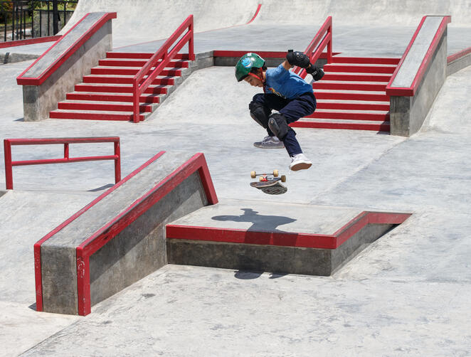 Kalani Nesbit - Kickflip
