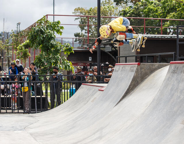 Belle Nesbit - BS early grab transfer