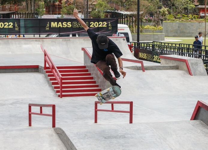 Amar Muhaiyar - Impossible